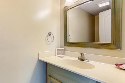 Koupelna v ubytování Egrets Pointe 480