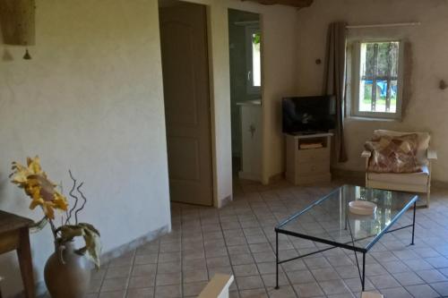 Et tv og/eller underholdning på Gîte La Charlette