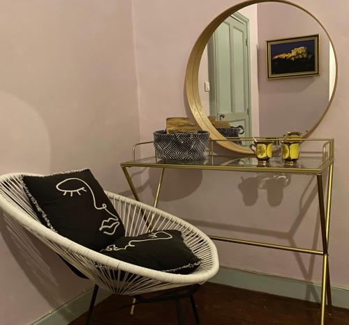 Photo de la galerie de l'établissement Chambre de la galerie du port 