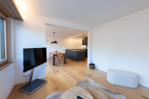 New! Exclusive Apartment 3min to Chantarella Bahn