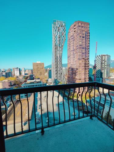 Balkón nebo terasa v ubytování Divya Sutra Suites on Robson Downtown Vancouver