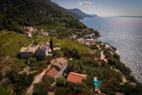 Holiday house with a swimming pool Podobuce, Peljesac - 21882