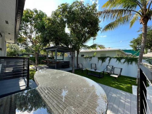 Stylish 2/1 centrally located! photo 18