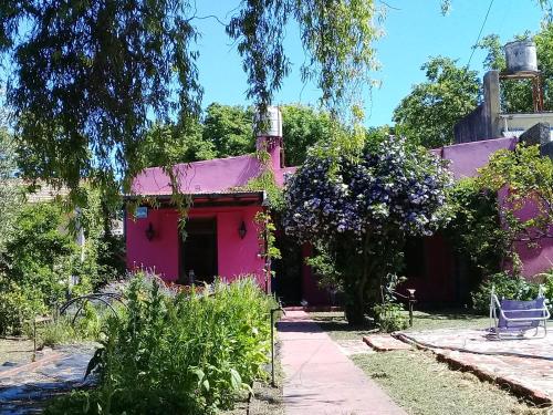 Hostel La Puerta Amarilla