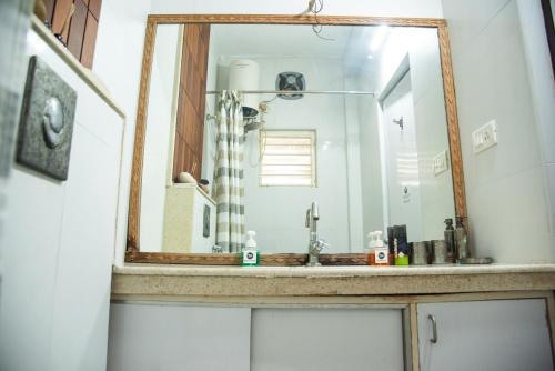 Ένα μπάνιο στο Mama Rose Homestay in Madipakkam