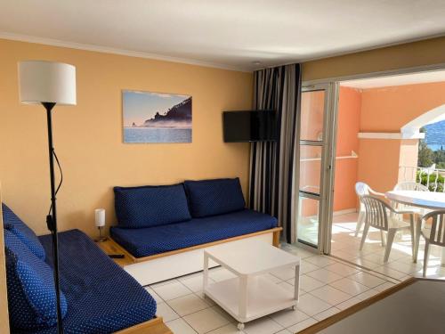 Photo de la galerie de l'établissement Résidence le Hameau de Cap Esterel - maeva Home - Appartement 2 Pièces 7 Personnes - Sélection MAE-5947, à Saint-Raphaël