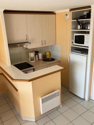 Photo de la galerie de l'établissement Résidence le Hameau de Cap Esterel - maeva Home - Appartement 2 Pièces 7 Personnes - Sélection MAE-5947, à Saint-Raphaël