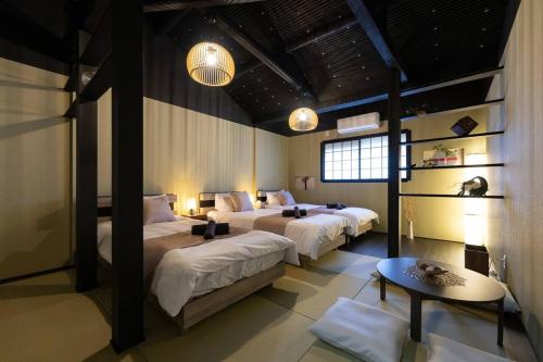 ゆうじ 室内をフルリノベーション 清潔なお部屋 ベッド7台 2つのシャワールーム