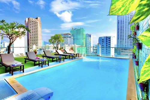 Bazén v ubytování Edele Hotel Nha Trang Beach nebo v jeho okolí