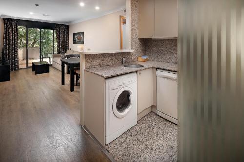 Apartaments-Hotel Hispanos 7 Suiza photo 15