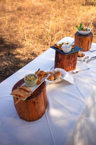Makanan di atau berdekatan lodge
