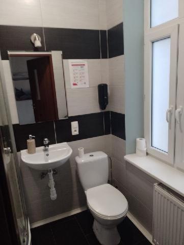 Un baño de Central Sopot