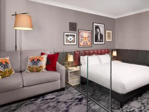 The Trafalgar St James London Curio Collection by Hilton photo 22