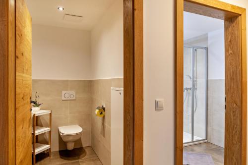 Bilik mandi di Apartement Bens Auszeit Top 6