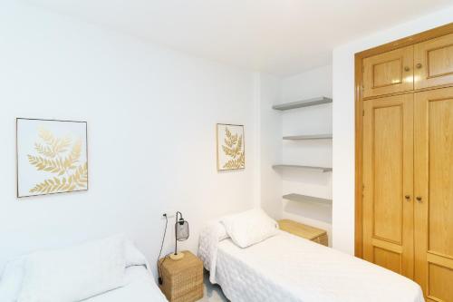 A&N Beach Access Apartment with Pools & Terrace