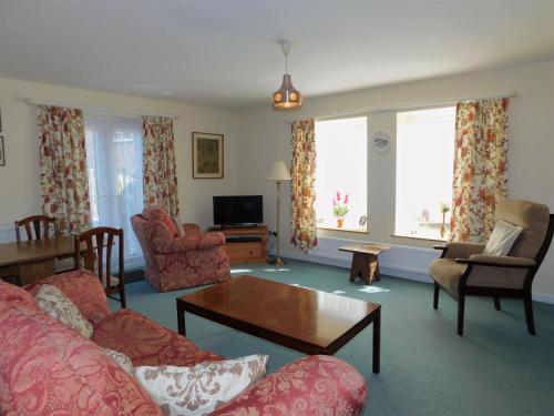 1 Driftway Court – Photos 2