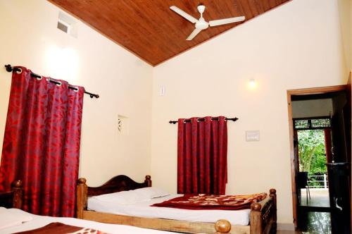 COORG HOTEL AND COTTAGE – Photos 2