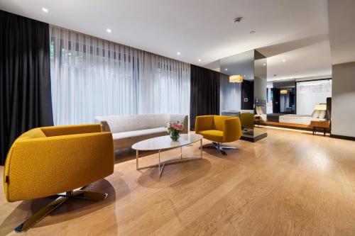 Posezení v ubytování Metropolitan Hotels Bosphorus - Special Category