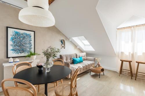 スプリトにあるOld town experience, sea view, center&beach, 2BTHRのギャラリーの写真