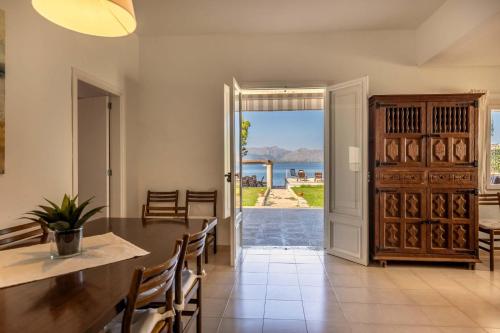 Villa Me Chabot by Sealand Villas