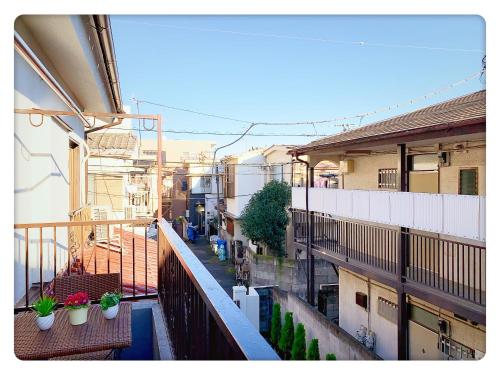 TOKYO/Shinjuku & Shibuya 10mins/5mins walk to subway stiaon/Kichijoji 15mins/Shimokitazawa 5mins/Louis House
