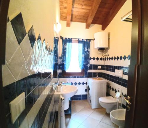 卡斯特尔萨多Grazioso attico vicino alla spiaggia e al centro的相册照片