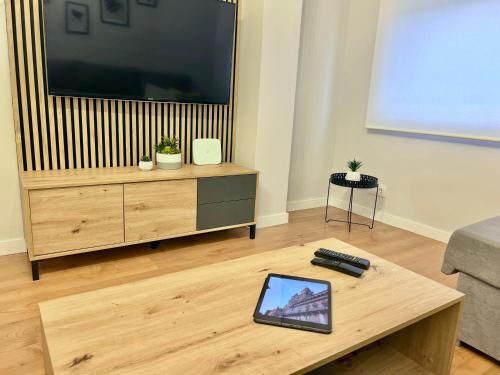 TV a/nebo společenská místnost v ubytování Km 99