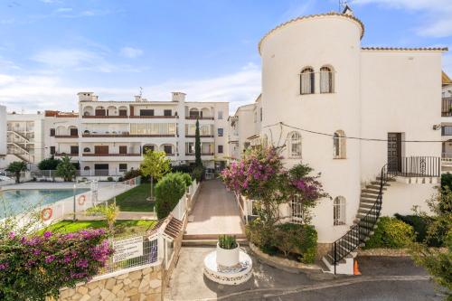 WELCS APARTAMENTO 102 EMP con Piscina