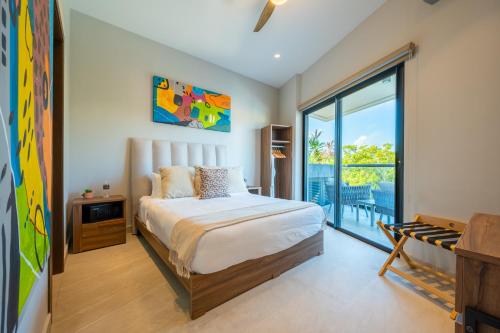 Postel nebo postele na pokoji v ubytování Kippal - Modern Oasis - ApartHotel
