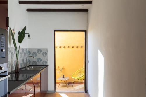 iFlat Trevi Fountain's roomy&friendly apartment