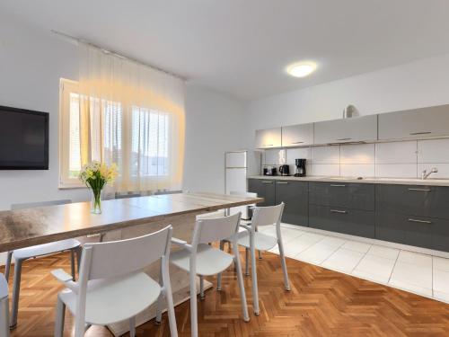 Apartment Nika-7 by Interhome