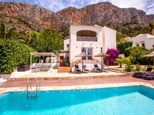 Villa Villa El Camino by Interhome