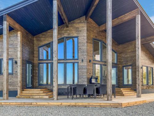 Το κτήριο όπου στεγάζεται  η παραθεριστική κατοικία