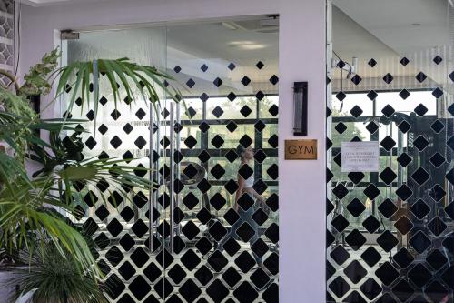 Φωτογραφία από το άλμπουμ του Stonehill Suites στο Μπακολόντ
