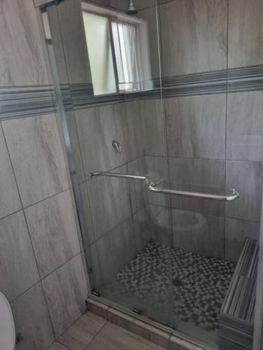 Ένα μπάνιο στο Serene on St James