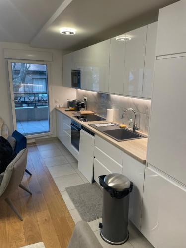 Photo de la galerie de l'établissement 5 Pièces luxe à 300m de Paris et proche Stade de France avec parking exclusif, à Saint-Ouen