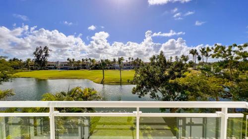 Golf & LakeView Condo Near Beach