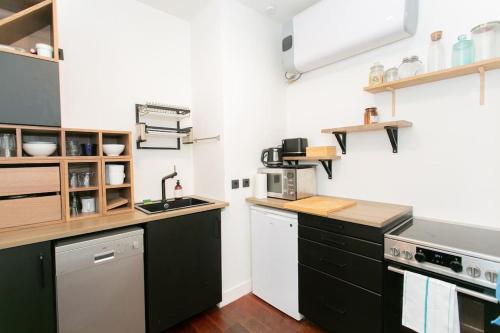 appartement trois pièces au cœur de Montmartre