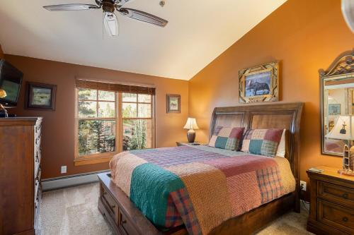 1975 Starfire Townhomes – Photos 2