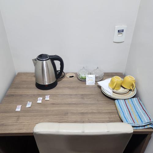 Kemudahan buat kopi dan teh di Suíte Premiere
