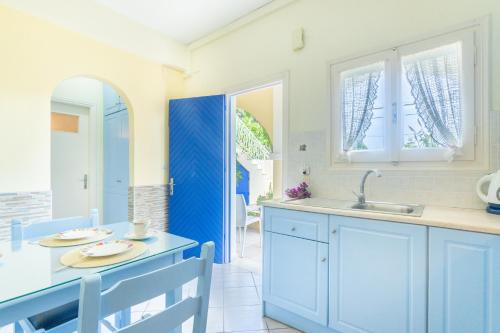 Kuchyň nebo kuchyňský kout v ubytování Angelina Apartment