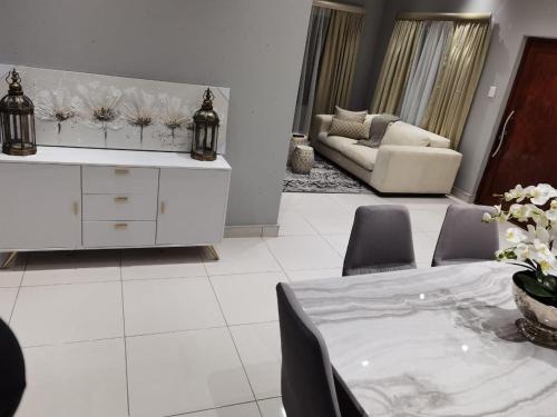 Posezení v ubytování Kings view exclusive villas (KVEV)