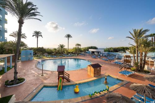 Πισίνα στο ή κοντά στο Hotel Playas de Guardamar