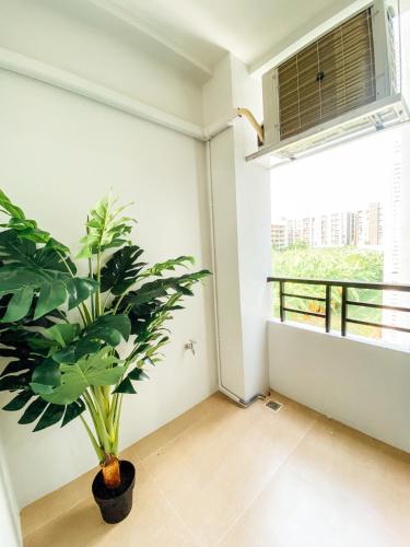 Un balcón o terraza en GP House Bangkok - Sukhumvit Onnut BTS Skytrain
