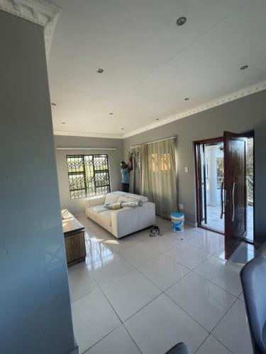Postel nebo postele na pokoji v ubytování Kings view exclusive villas (KVEV)