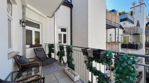 Cozy Retreat with Large Balcony near Schönbrunn