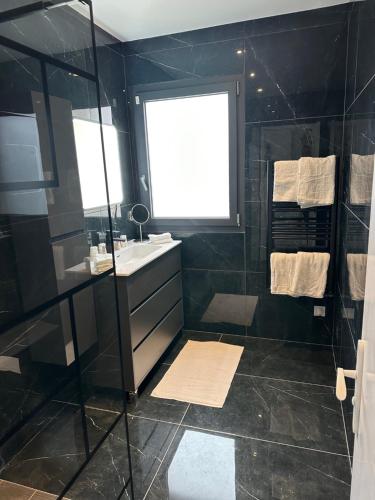Ένα μπάνιο στο RESIDENCE FAIDHERBE avec terrasse et jardin