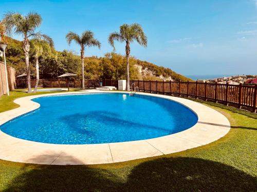 The swimming pool at or close to Albatross Golf Suite Alcaidesa