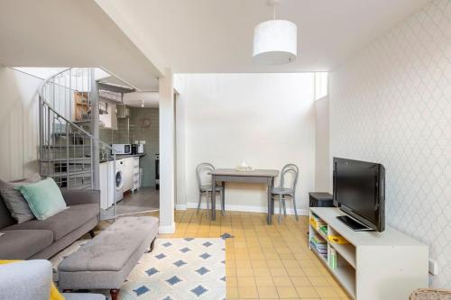 Gallery image of Gorgeous 1 bedroom residential home In Sudbury. in Sudbury