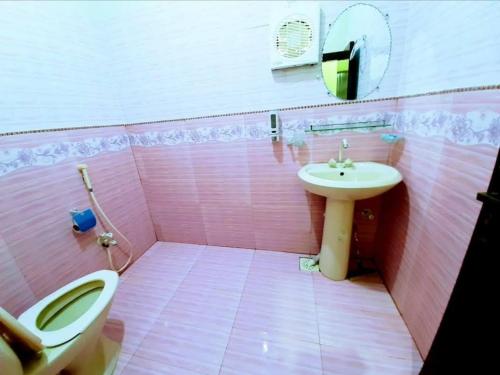 Ένα μπάνιο στο Galaxy Inn - Near Karachi Expo Canter Branch